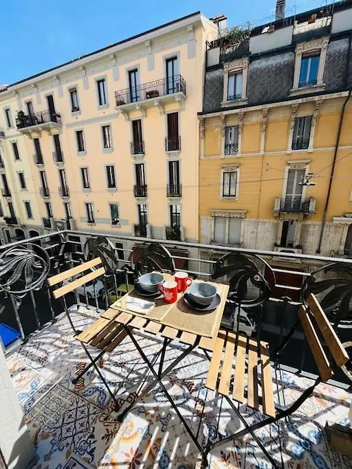 Sempione Appartamento Comfort Con Balcone A Milano